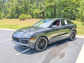 2022 Porsche Cayenne GTS Coupe