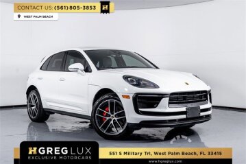 2022 Porsche Macan S