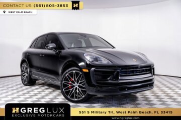2022 Porsche Macan S