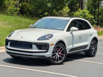 2022 Porsche Macan S