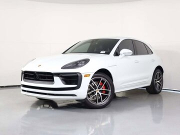 2022 Porsche Macan S