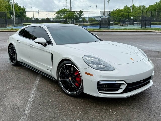 2022 Porsche Panamera