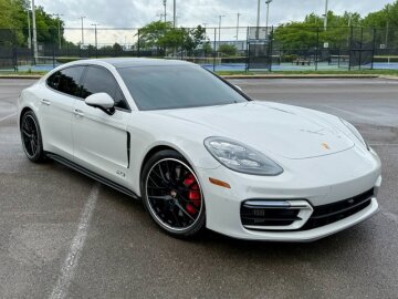 2022 Porsche Panamera