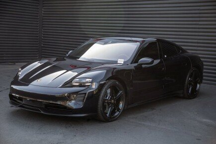 Photo 1 for 2022 Porsche Taycan 4S