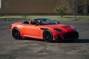2023 Aston Martin DBS Volante