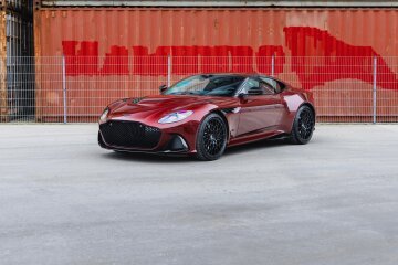 2023 Aston Martin DBS Coupe