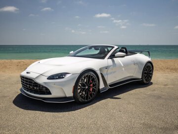 2023 Aston Martin V12 Vantage