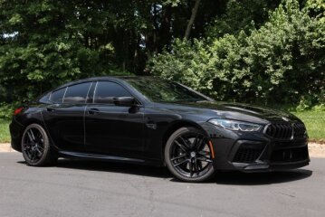 2023 BMW M8