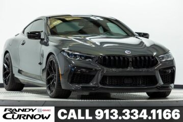 2023 BMW M8