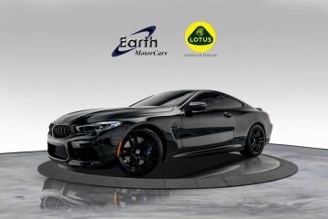 2023 BMW M8