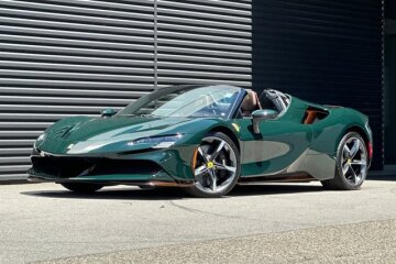 2023 Ferrari SF90 Spider