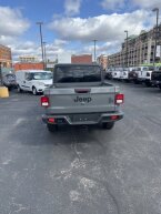 Thumbnail Photo 3 for New 2023 Jeep Gladiator Sport