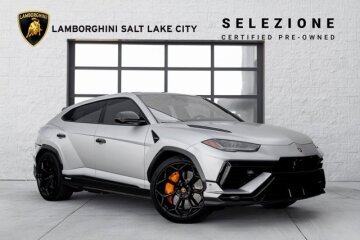 2023 Lamborghini Urus Performante
