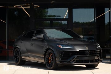2023 Lamborghini Urus Performante