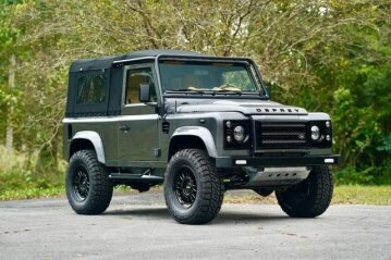 2023 Land Rover Defender 90