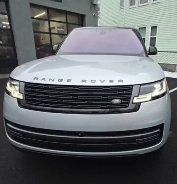 2023 Land Rover Range Rover SE