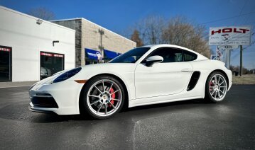 2023 Porsche 718 Cayman GT4