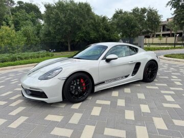 2023 Porsche 718 Cayman