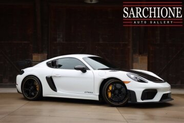 2023 Porsche 718 Cayman GT4 RS