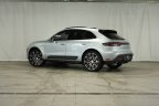 Thumbnail Photo 2 for 2023 Porsche Macan