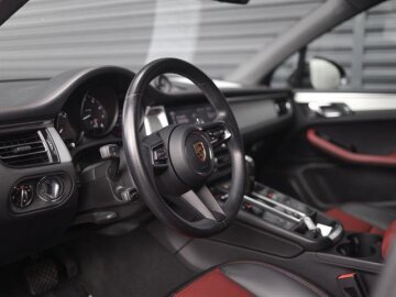 2023 Porsche Macan