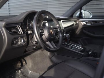 2023 Porsche Macan