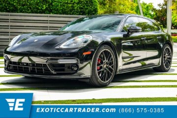 2023 Porsche Panamera GTS Sport Turismo