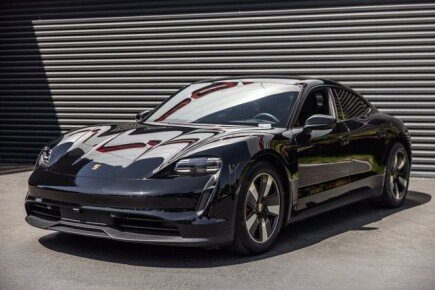 Photo 1 for 2023 Porsche Taycan