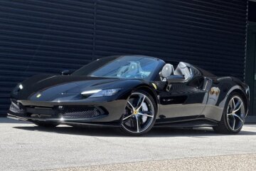 2024 Ferrari 296 GTS