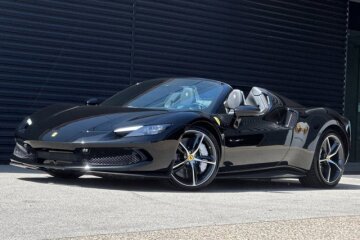 2024 Ferrari 296 GTS
