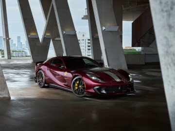 2024 Ferrari 812 Competizione