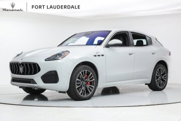 New 2024 Maserati Grecale GT