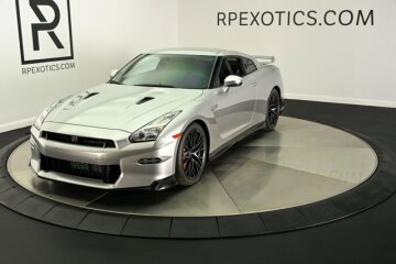 2024 Nissan GT-R Premium
