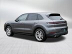 Thumbnail Photo 2 for 2024 Porsche Cayenne