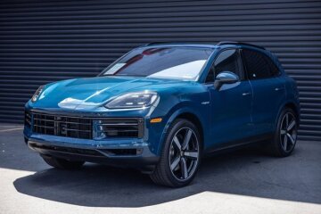 2024 Porsche Cayenne E-Hybrid