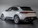 Thumbnail Photo 2 for 2024 Porsche Macan