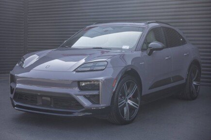 Photo 1 for 2024 Porsche Macan Turbo