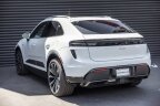 Thumbnail Photo 2 for 2024 Porsche Macan Turbo