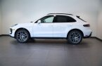 Thumbnail Photo 2 for 2024 Porsche Macan