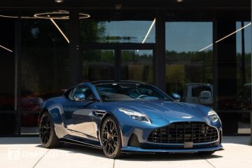 2025 Aston Martin DB12