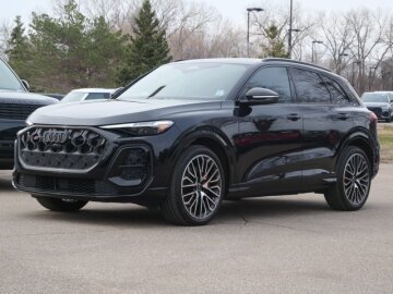 2025 Audi SQ5 Premium Plus