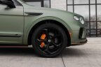 Thumbnail Photo 2 for New 2025 Bentley Bentayga