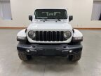 Thumbnail Photo 2 for New 2025 Jeep Gladiator