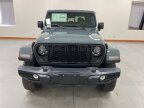 Thumbnail Photo 2 for New 2025 Jeep Gladiator