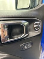 Thumbnail Photo 5 for New 2025 Jeep Gladiator
