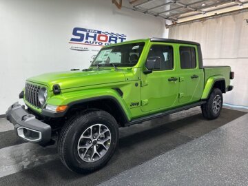 New 2025 Jeep Gladiator Sport