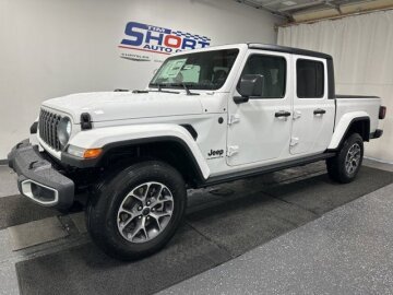 New 2025 Jeep Gladiator Sport