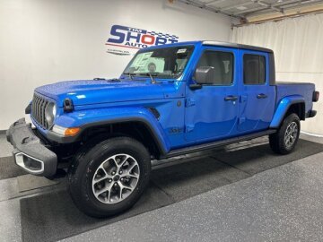 New 2025 Jeep Gladiator Sport