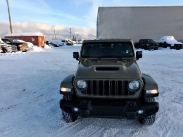 New 2025 Jeep Gladiator