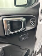 Thumbnail Photo 6 for New 2025 Jeep Wrangler